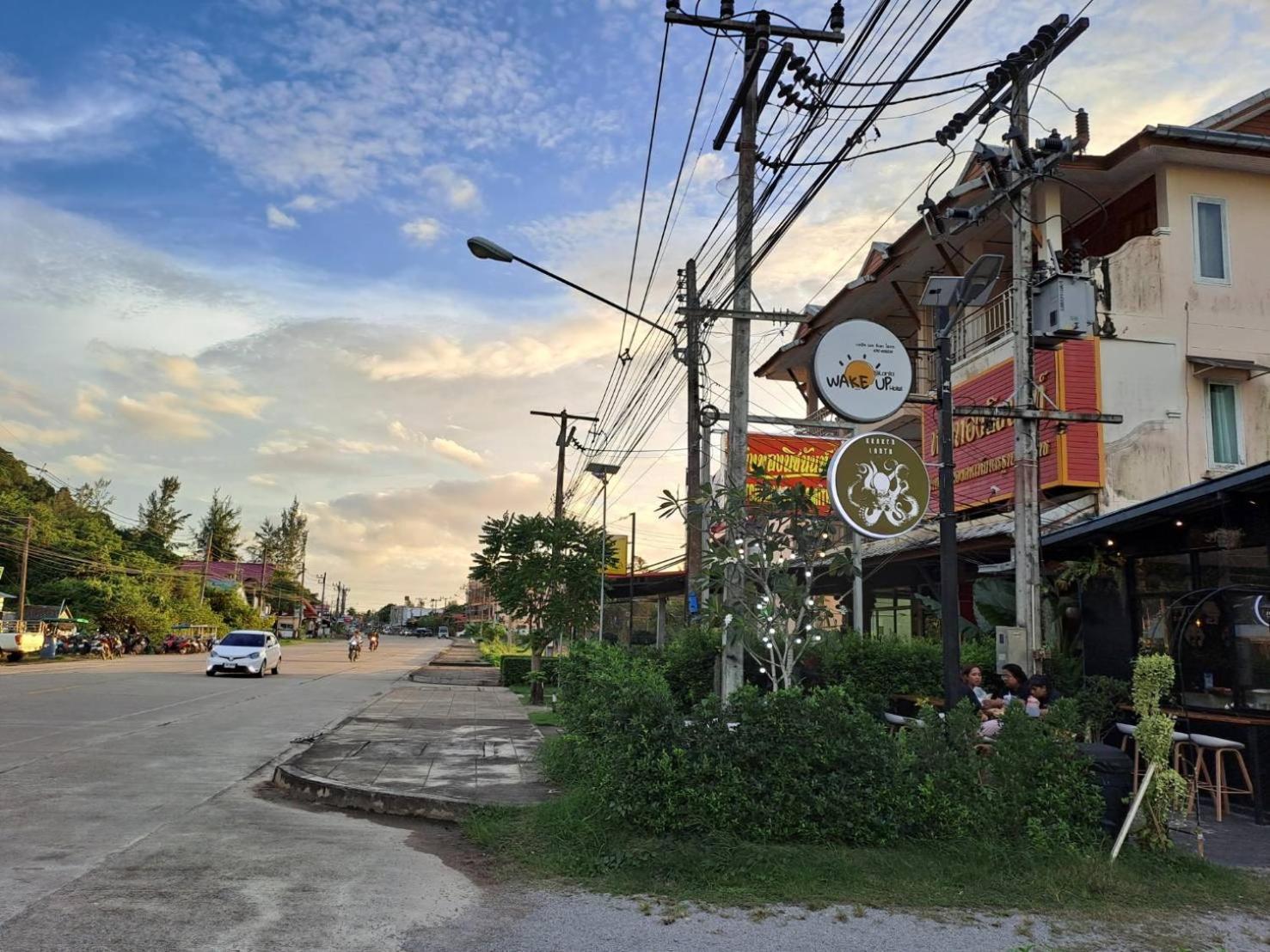 Wake Up @Lanta Hotel : Cafe Ko Lanta Εξωτερικό φωτογραφία